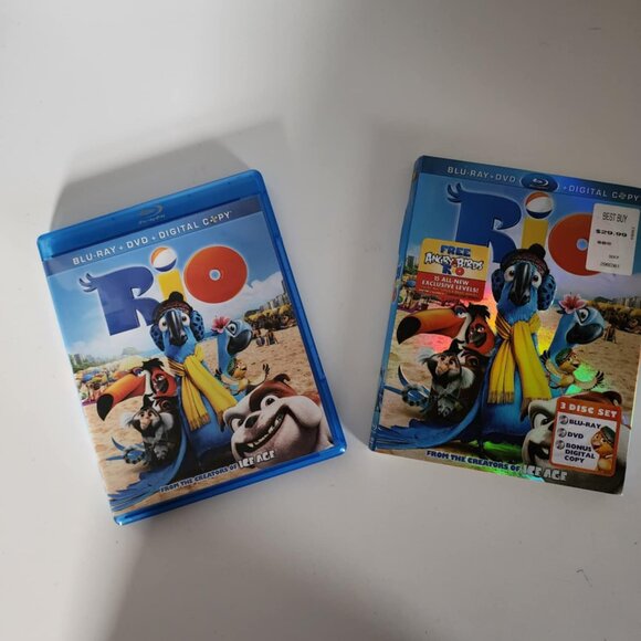 EUC 3 Disc Rio Collector's Set Blu-Ray + DVD + Digital Cop - Picture 4 of 8